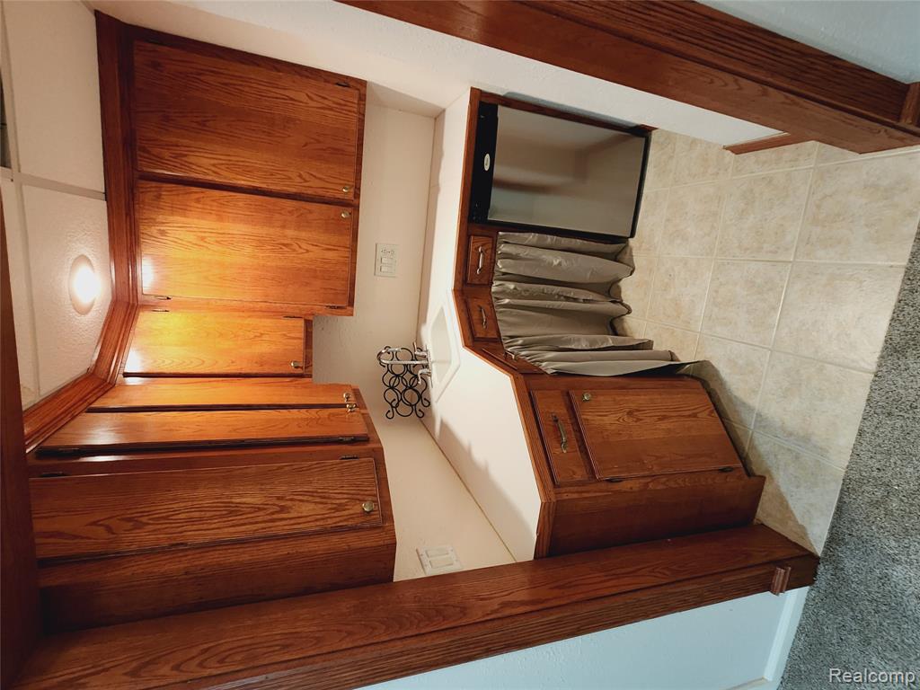 5184 Meadow Crest Circle, Holly, MI 48442 — Photo 28