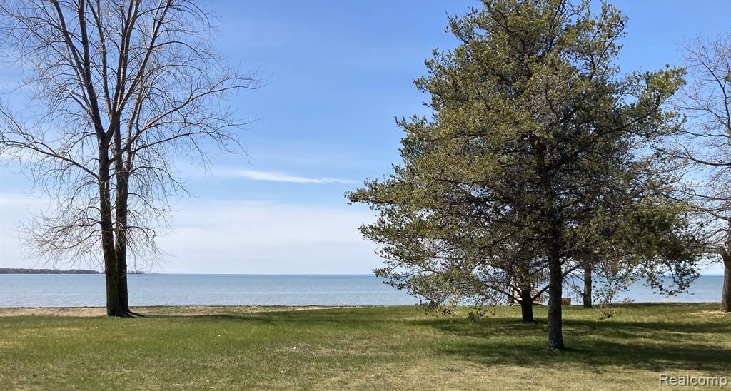 9859 SUNSET Boulevard, Pigeon Vlg, MI — Photo 2