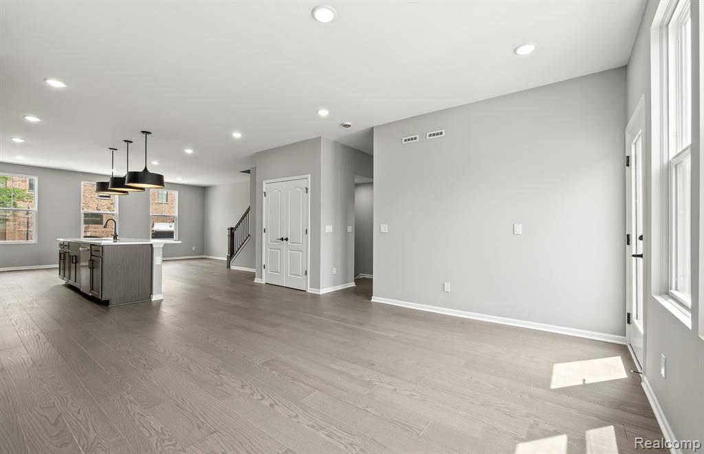 43026 Atwood Avenue, Novi, MI — Photo 9