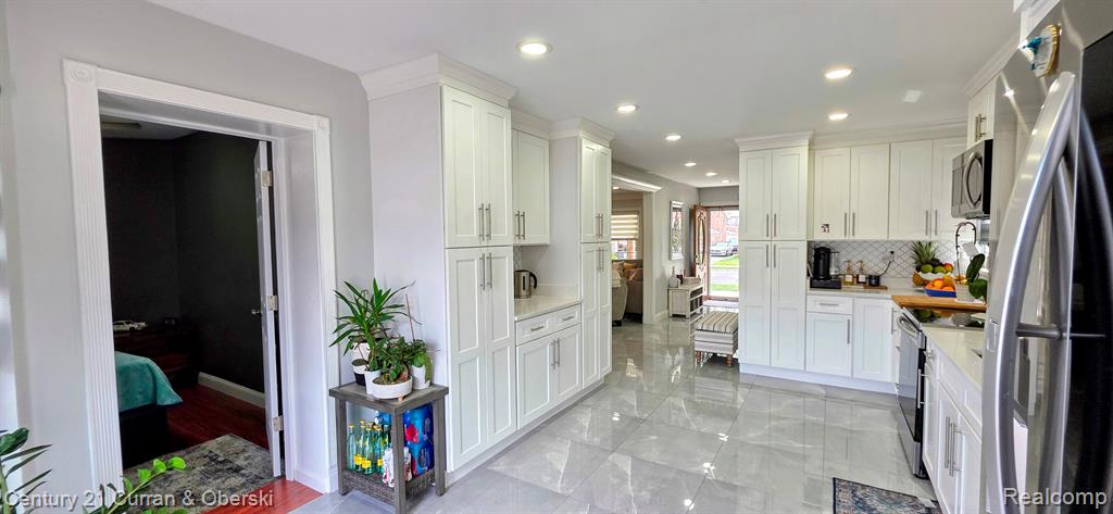 7701 APPOLINE Street, Dearborn, MI 48126 — Photo 15