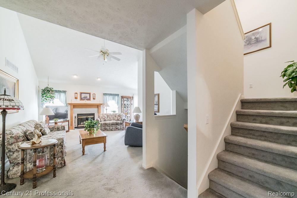 2647 KERRIA Drive, Howell, MI 48855 — Photo 7