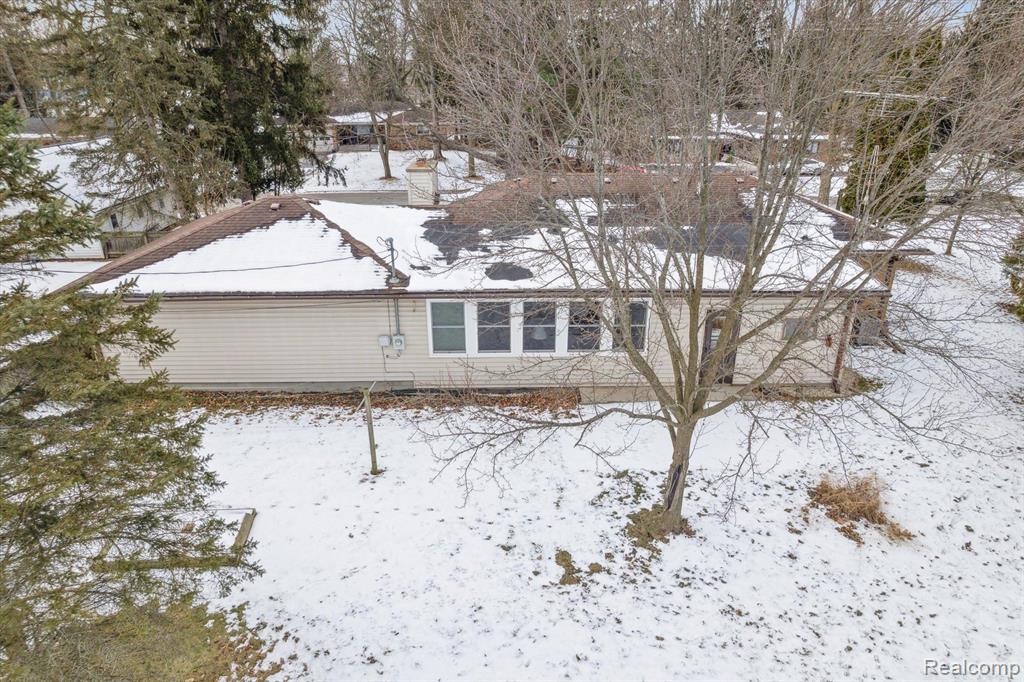 310 TAYLOR Lane, Chelsea, MI 48118 — Photo 48