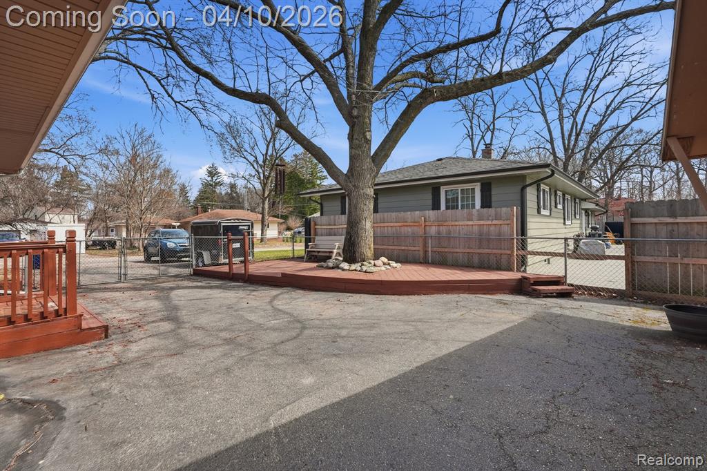 7039 Lapham, Waterford, MI 48329 — Photo 33