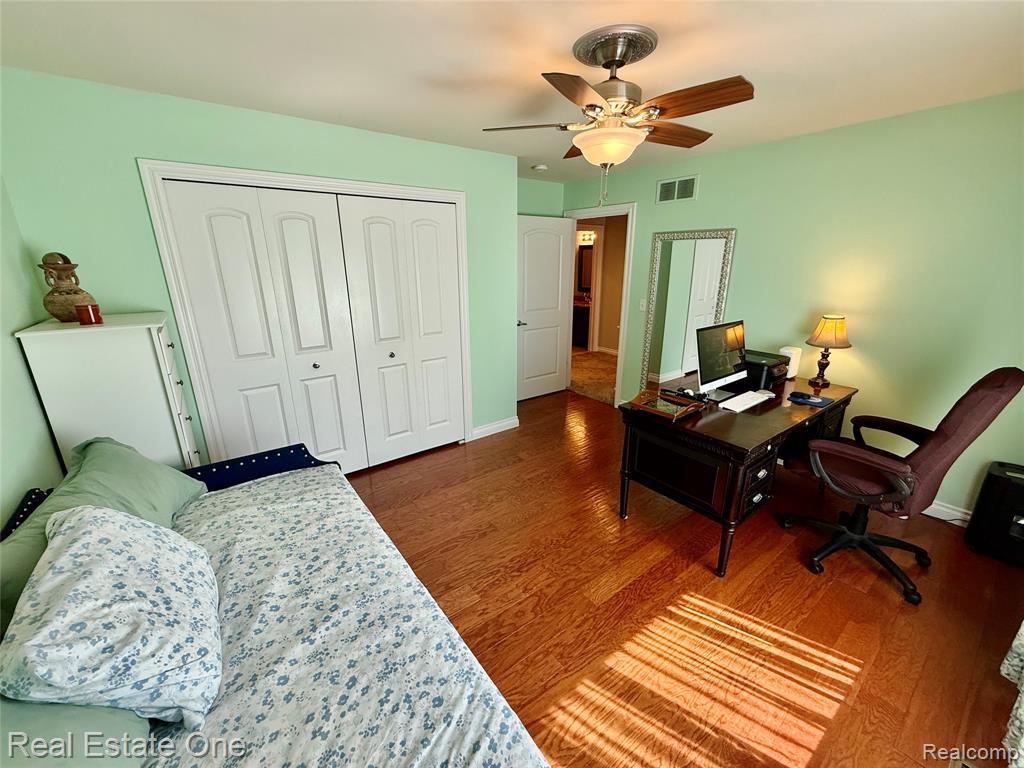 51063 Paxton Drive, New Baltimore, MI — Photo 29