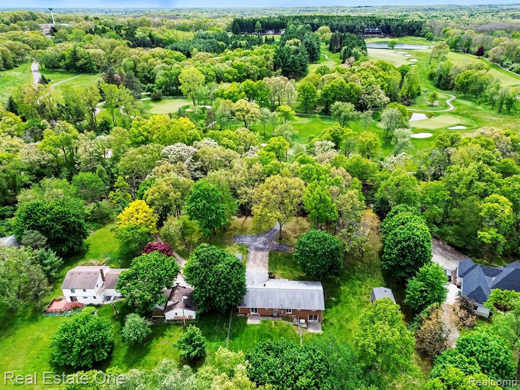 8780 Big Lake Road, Clarkston, MI — Photo 29