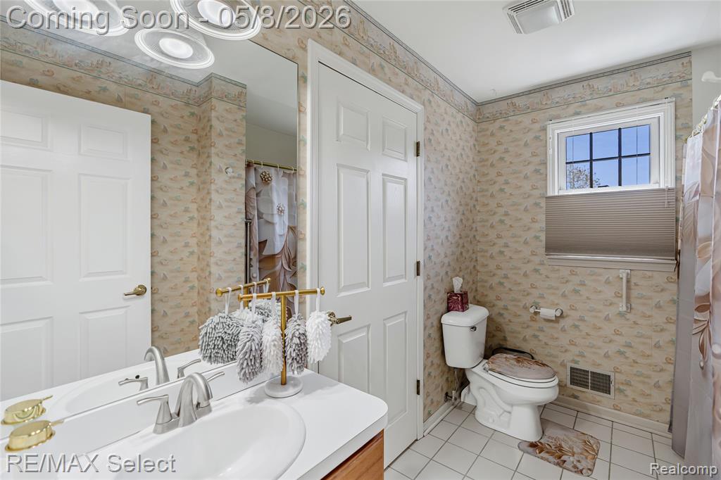 9607 Creek View Court, Davison, MI 48423 — Photo 42