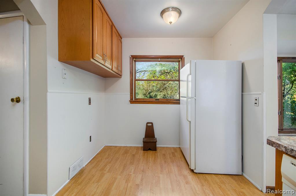 8344 Ellis Road, Clarkston, MI 48348 — Photo 18