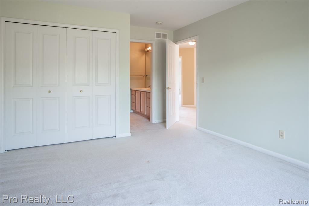 4233 Holly Lane, Rochester, MI 48306 — Photo 21