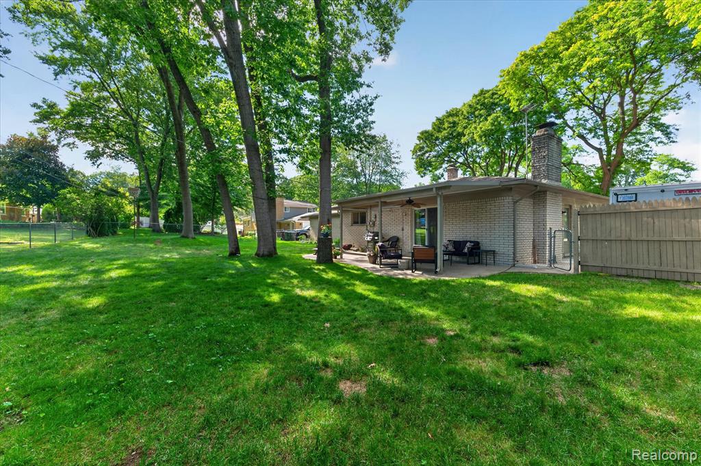 6646 Yarborough Drive, Utica, MI 48316 — Photo 52