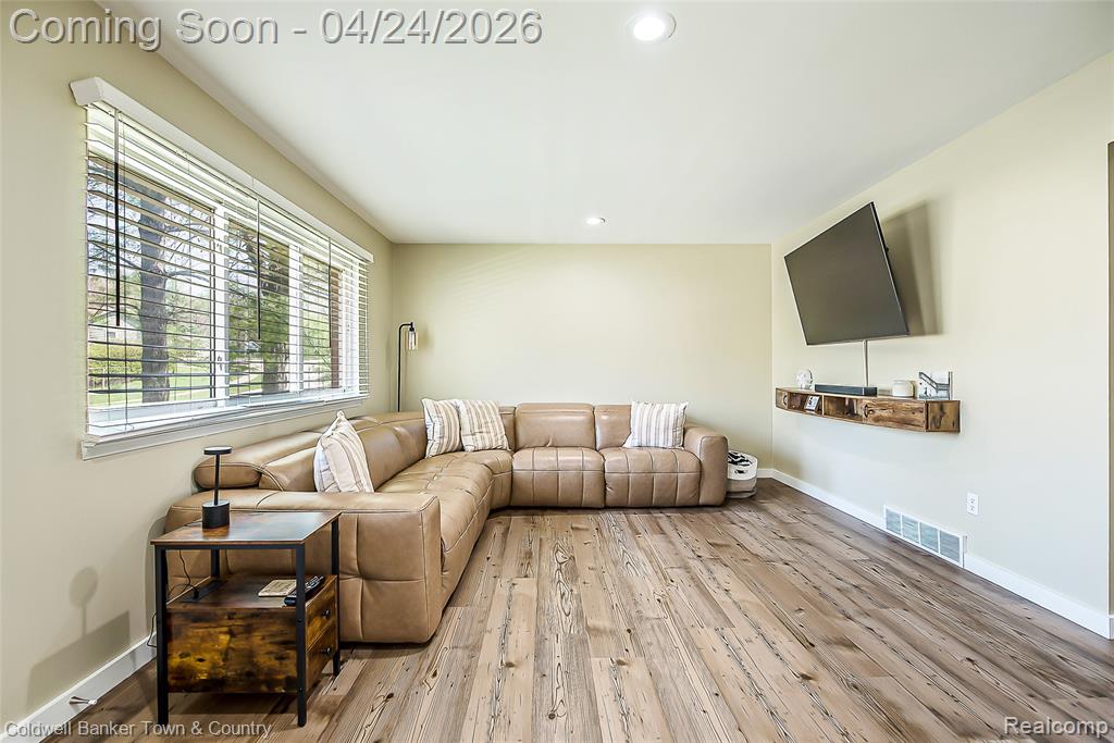 707 Glenwyth Road, Brighton, MI 48116 — Photo 6