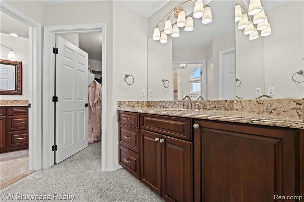54771 GRENELEFE Circle E, South Lyon, MI 48178 — Photo 23