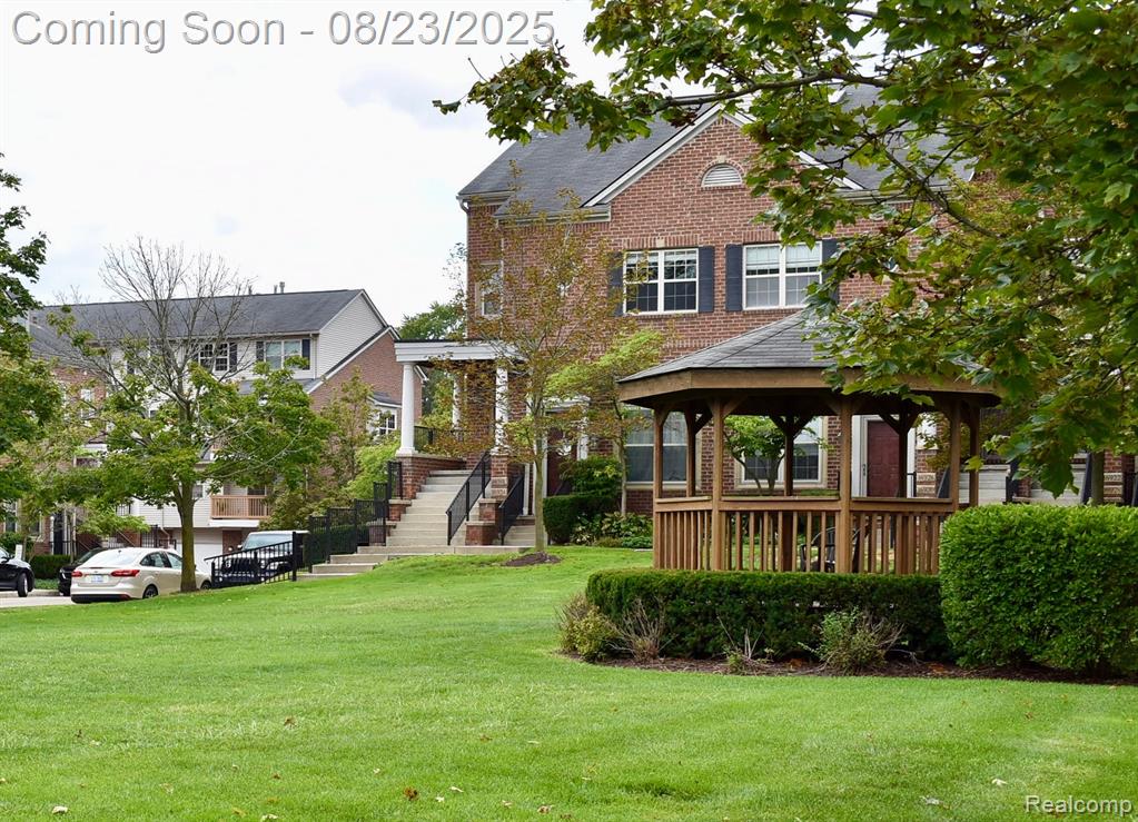 16976 Farmington Rd Road, 19, Livonia, MI 48154 — Photo 2
