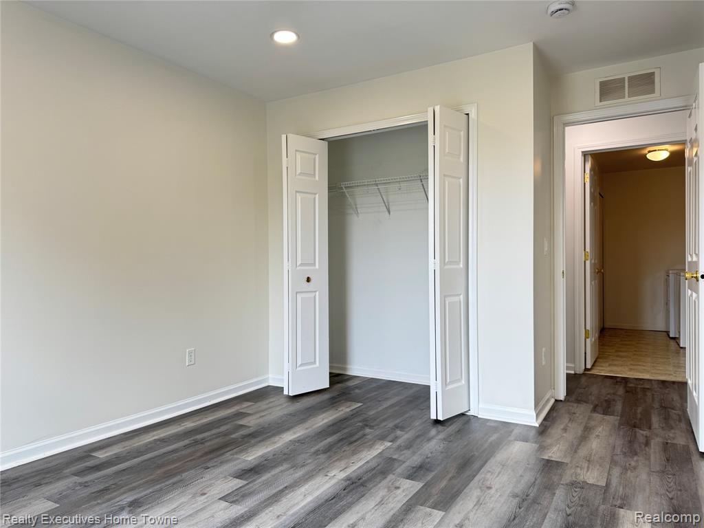 43940 Elm Drive, Sterling Heights, MI 48313 — Photo 16