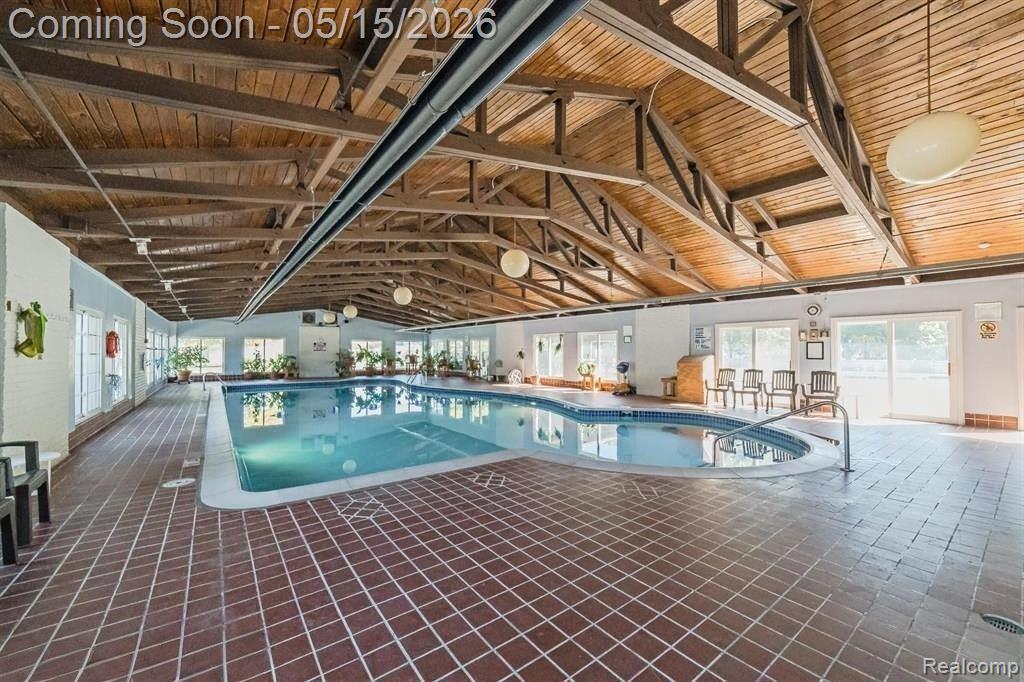 44 Stratford Lane, Rochester Hills, MI 48309 — Photo 36