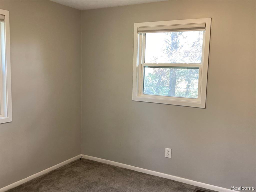 7491 PINCKNEY Road, Pinckney, MI 48169 — Photo 9