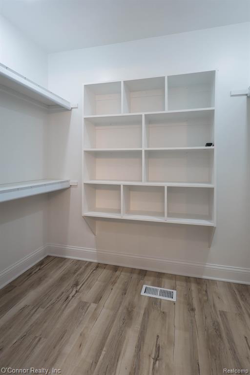 2047 Edward Lane East, MI — Photo 17