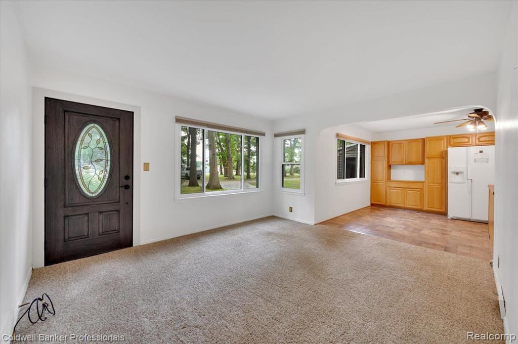 2064 Miles Road, Lapeer, MI 48446 — Photo 12