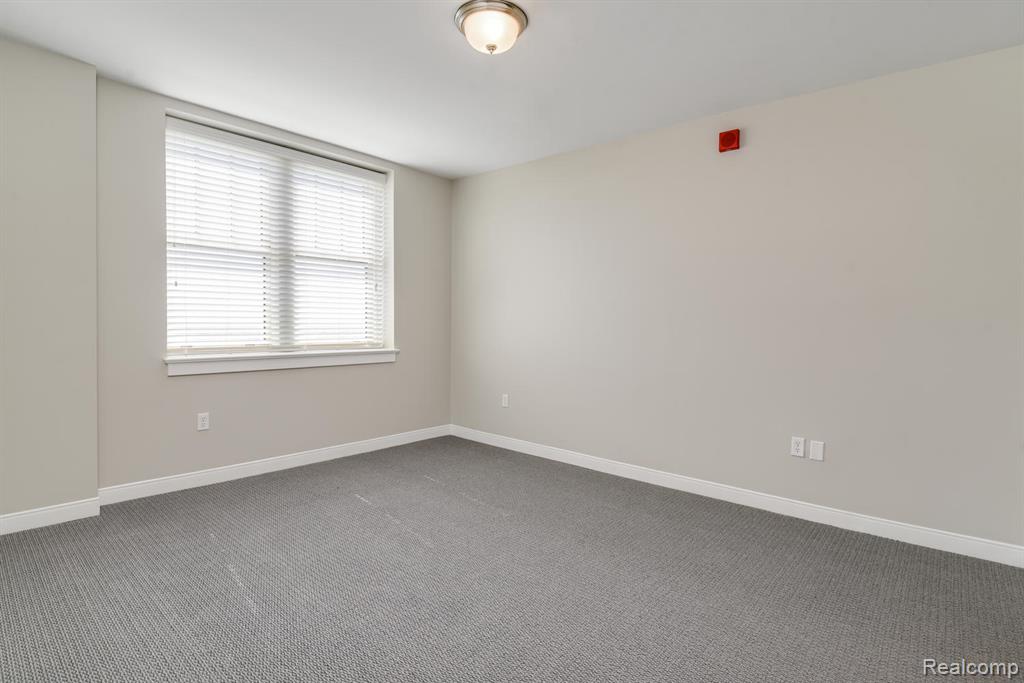 525 W Lafayette Boulevard, Detroit, MI 48226 — Photo 19