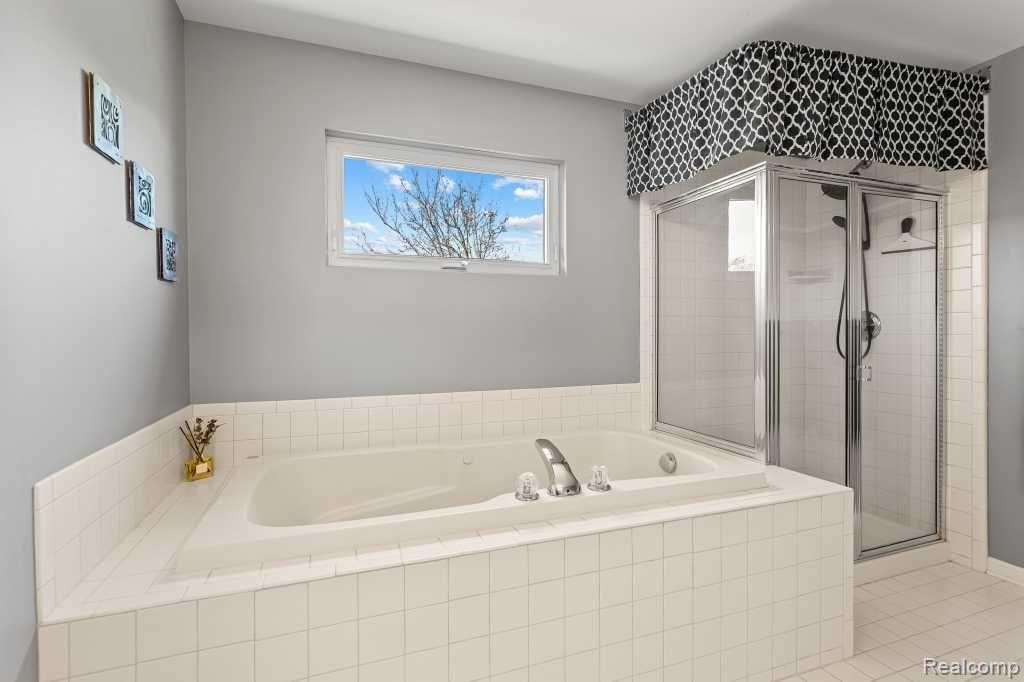 6082 VINEYARD Avenue, Ann Arbor, MI 48108 — Photo 26