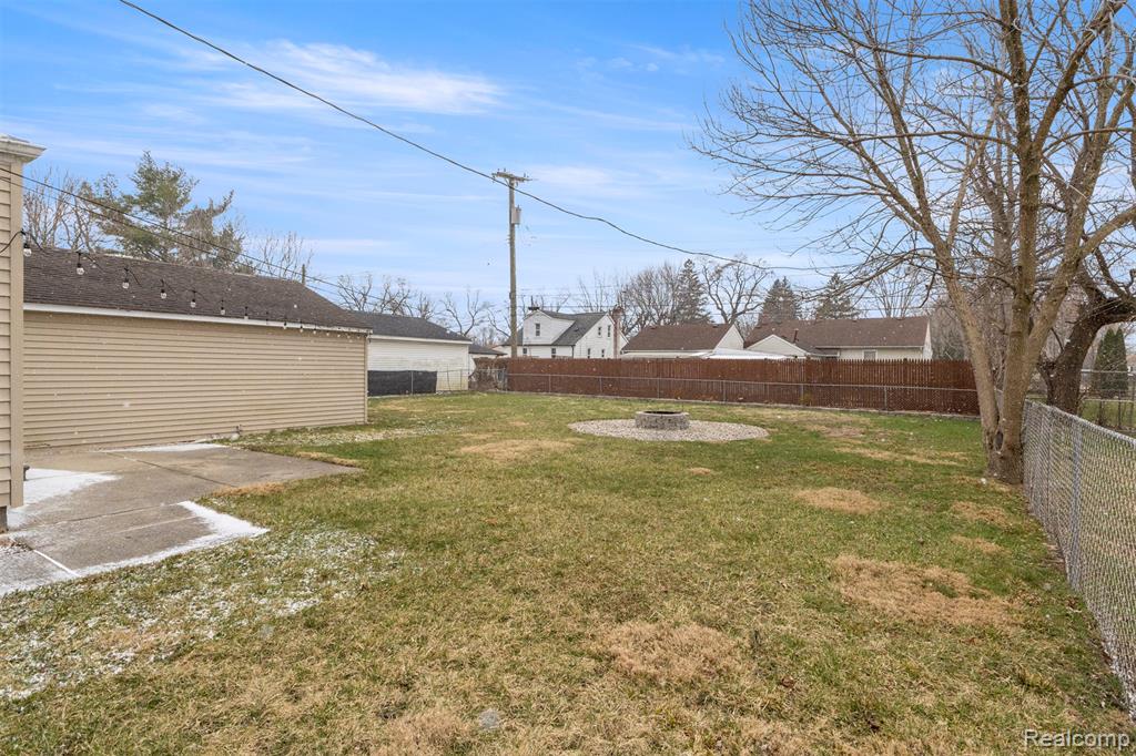 4976 Weddell Street, Dearborn Heights, MI 48125 — Photo 30