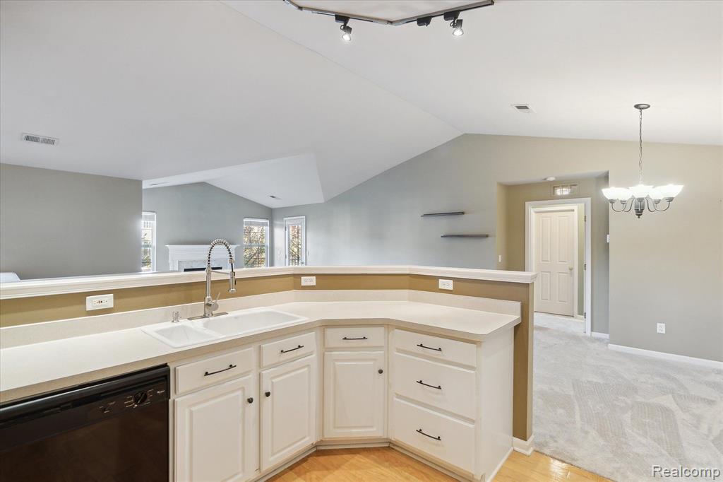 4118 HAMPTON RIDGE Boulevard, Howell, MI 48843 — Photo 12
