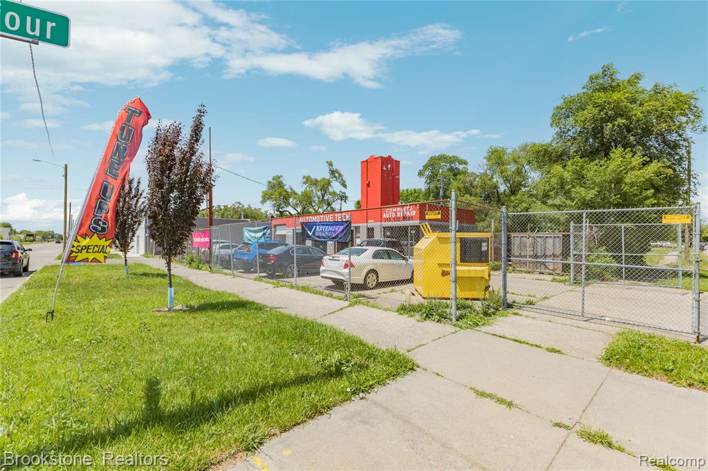 10200 Whittier Street, Detroit, MI 48224 — Photo 3