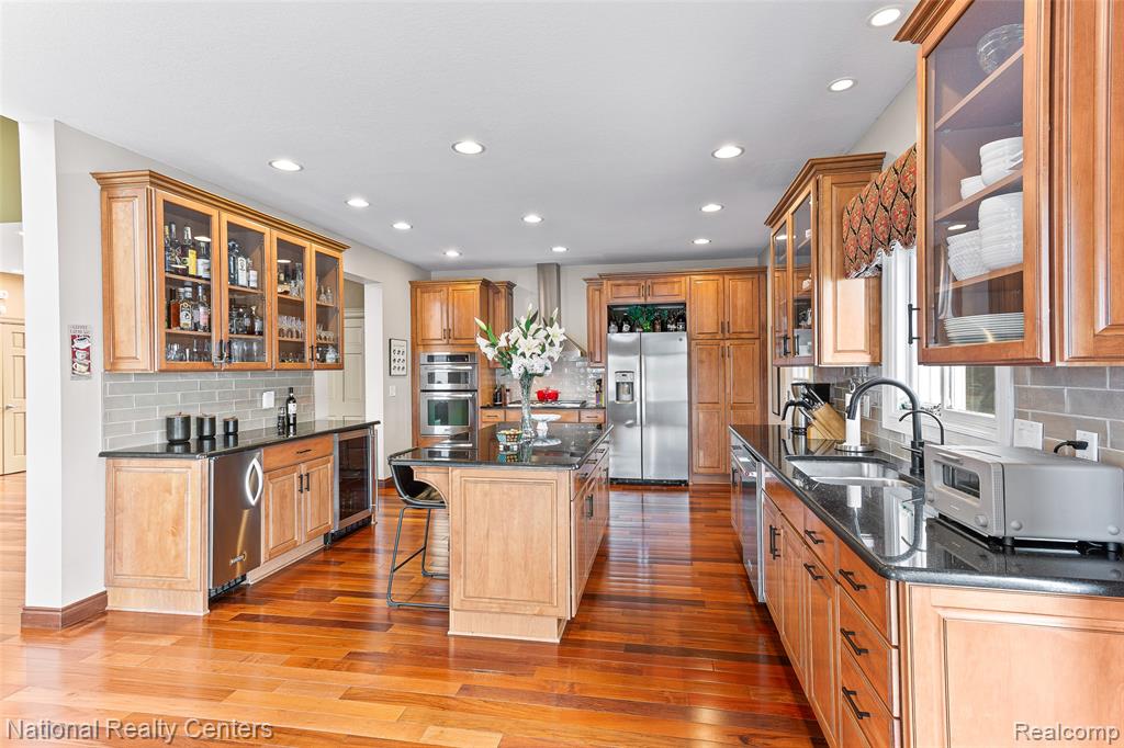 1100 Clearwater Boulevard, White Lake, MI — Photo 23