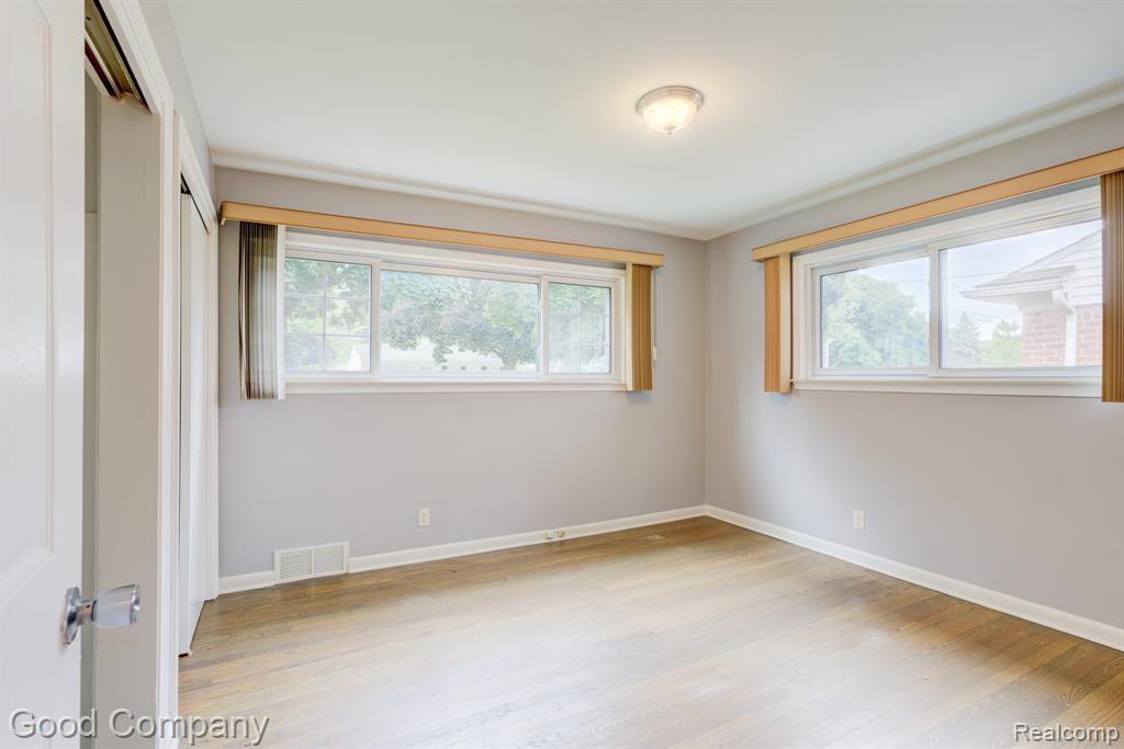 4708 Woodland Avenue, Royal Oak, MI 48073 — Photo 17