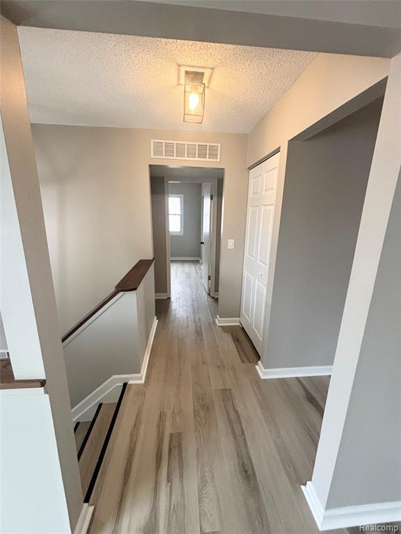 8644 Lillian Drive, Newport, MI 48166 — Photo 22