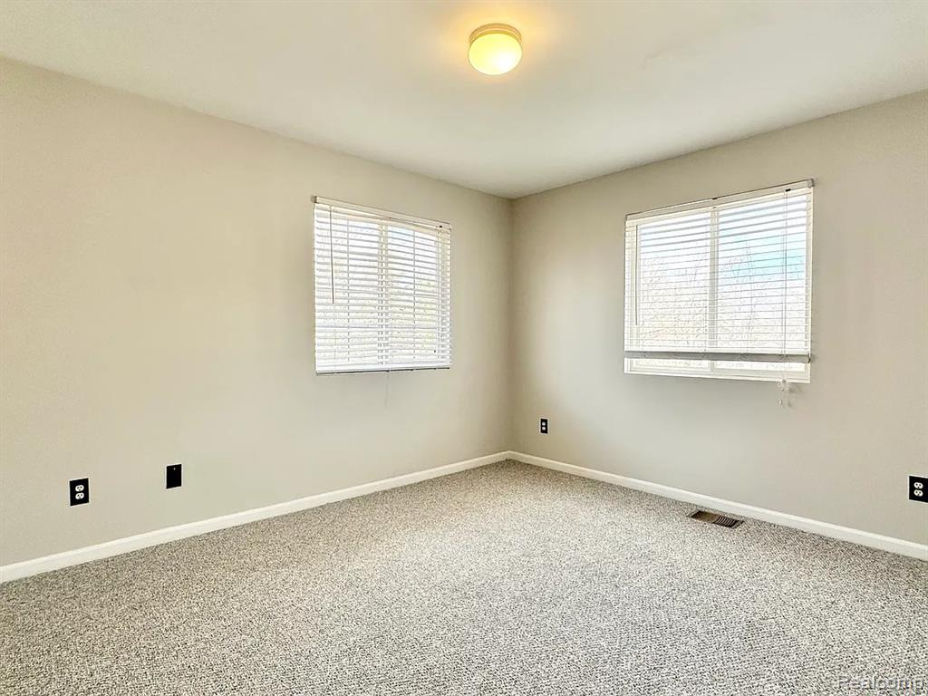 1075 Beaver Run, Troy, MI 48083 — Photo 3