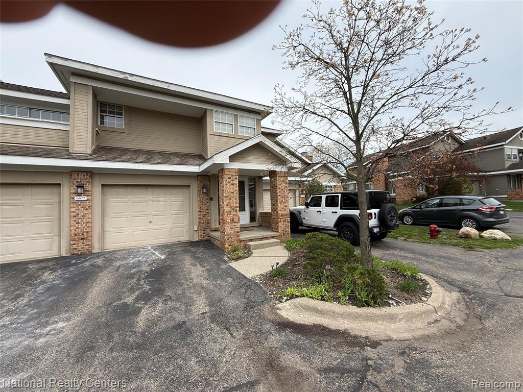 6677 Chimney Sweep, West Bloomfield, MI — Photo 2