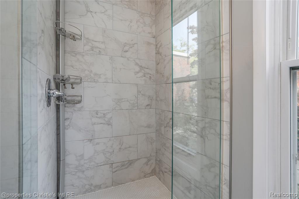 2021 Hyde Park Drive, Detroit, MI 48207 — Photo 21