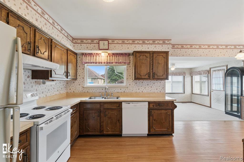 32403 Truman Road, Rockwood, MI — Photo 12
