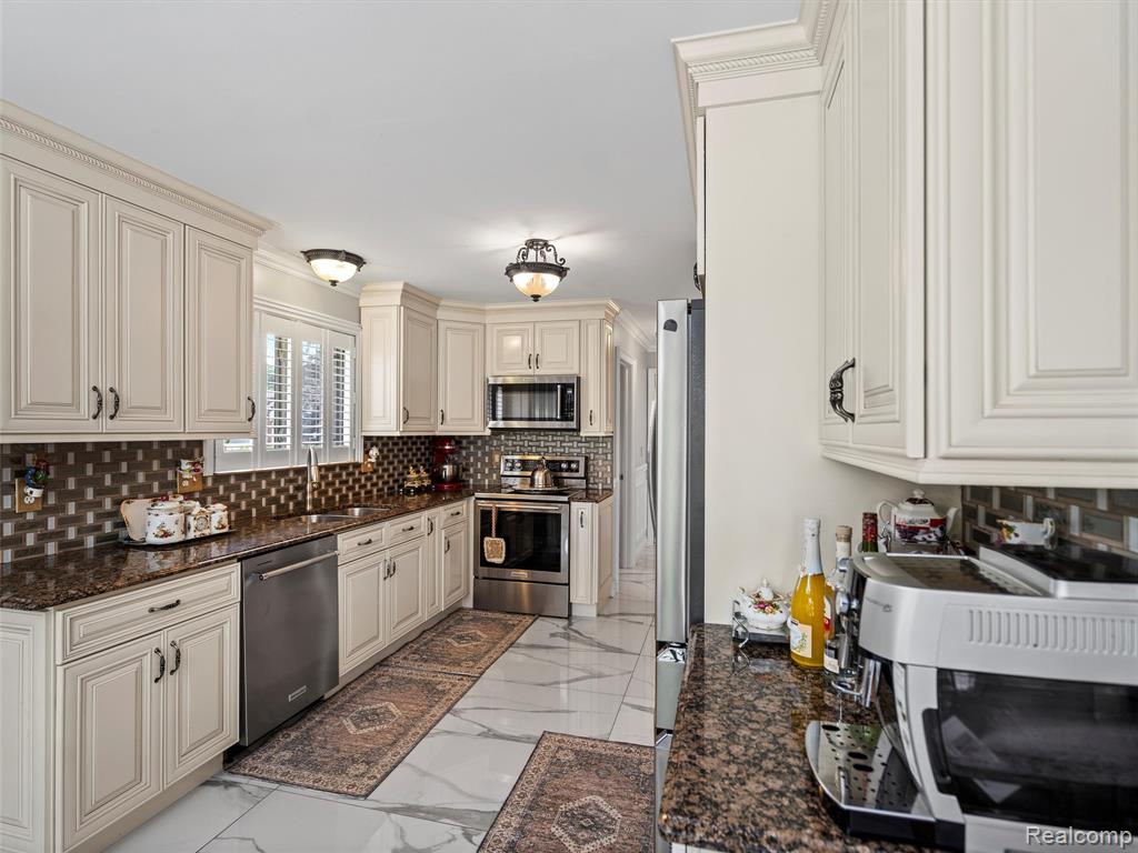 55589 Raspberry Drive, Macomb, MI 48042 — Photo 16