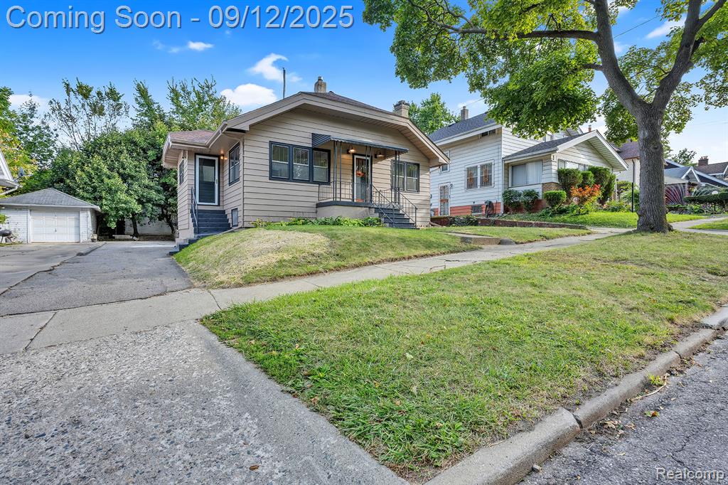 920 Belmont Avenue, Flint, MI 48503 — Photo 2