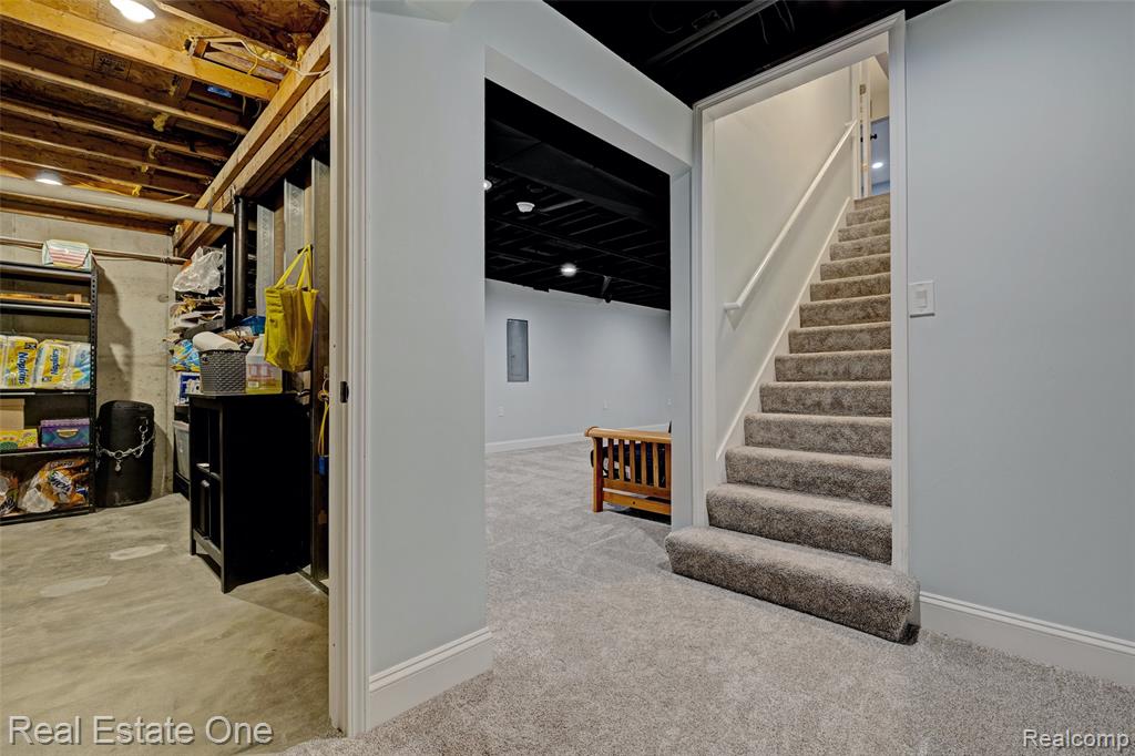 742 Marion Drive, Holly, MI 48442 — Photo 34