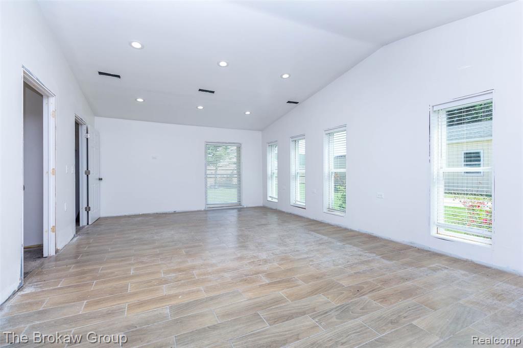 7272 N Lapeer Road, Fostoria, MI 48435 — Photo 23