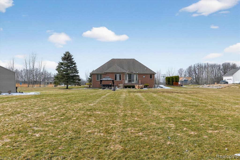 5585 Leah Lane, Almont, MI 48003 — Photo 57