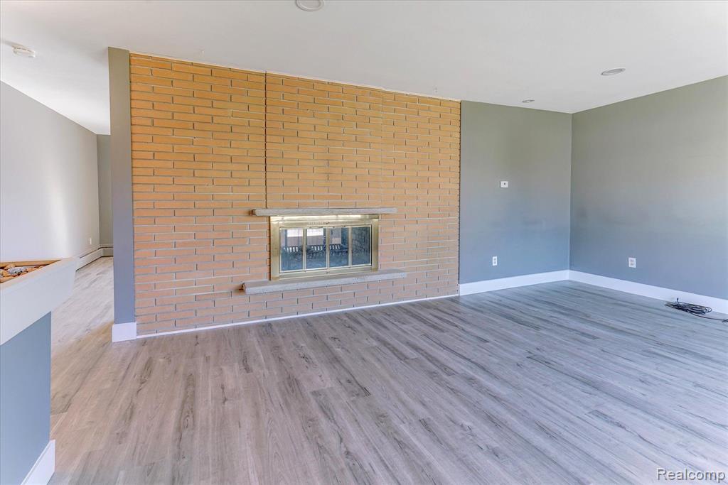 1293 BRAMBLES Drive, Waterford, MI 48328 — Photo 3