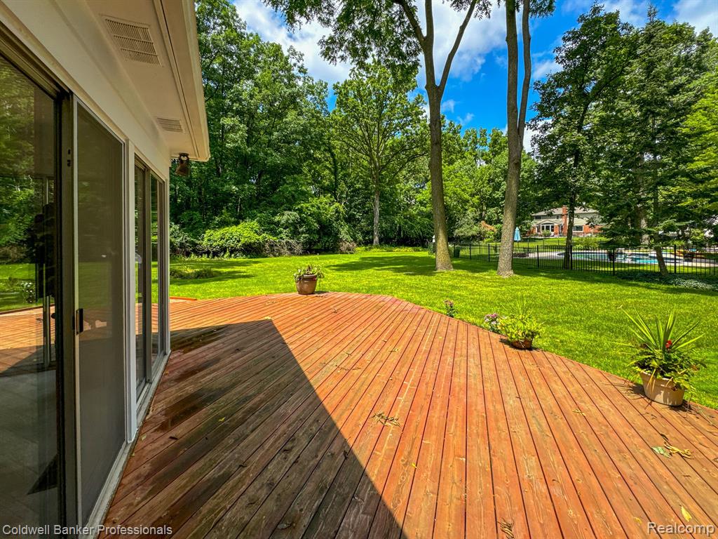 5679 Hunters Gate, Troy, MI 48098 — Photo 54