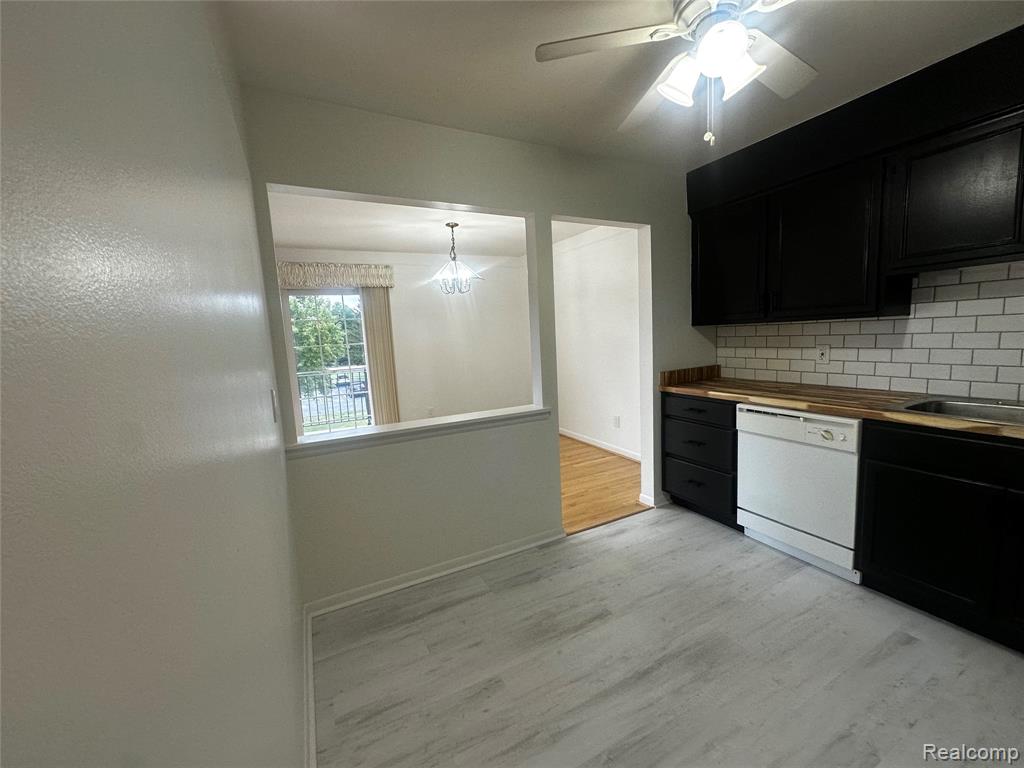 458 Fox Hills Drive N, Bloomfield Hills, MI 48304 — Photo 11