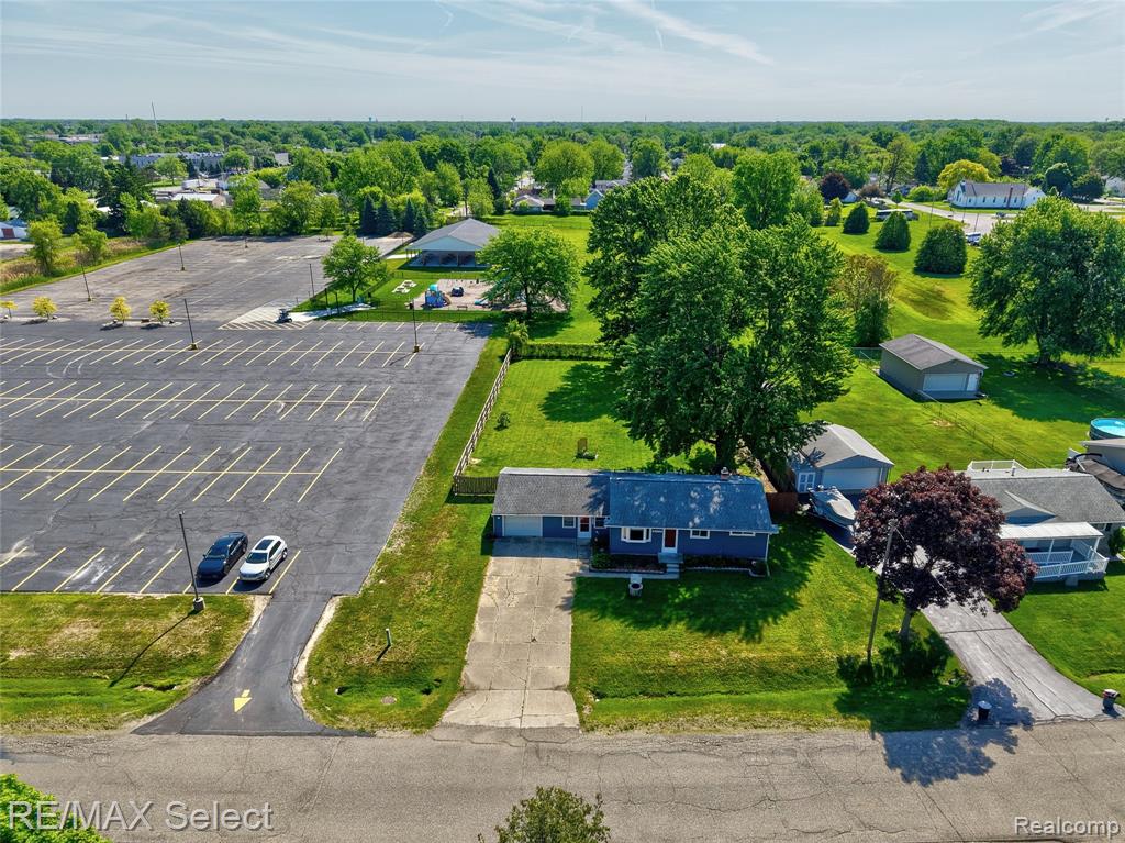 4075 Bristolwood Drive, Flint, MI 48507 — Photo 5