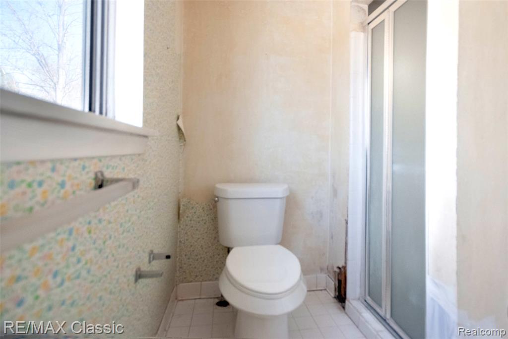 16083 Kirkshire Avenue, Beverly Hills, MI 48025 — Photo 21