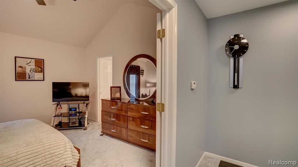 5077 PRESTONWOOD Lane, Flushing, MI 48433 — Photo 35