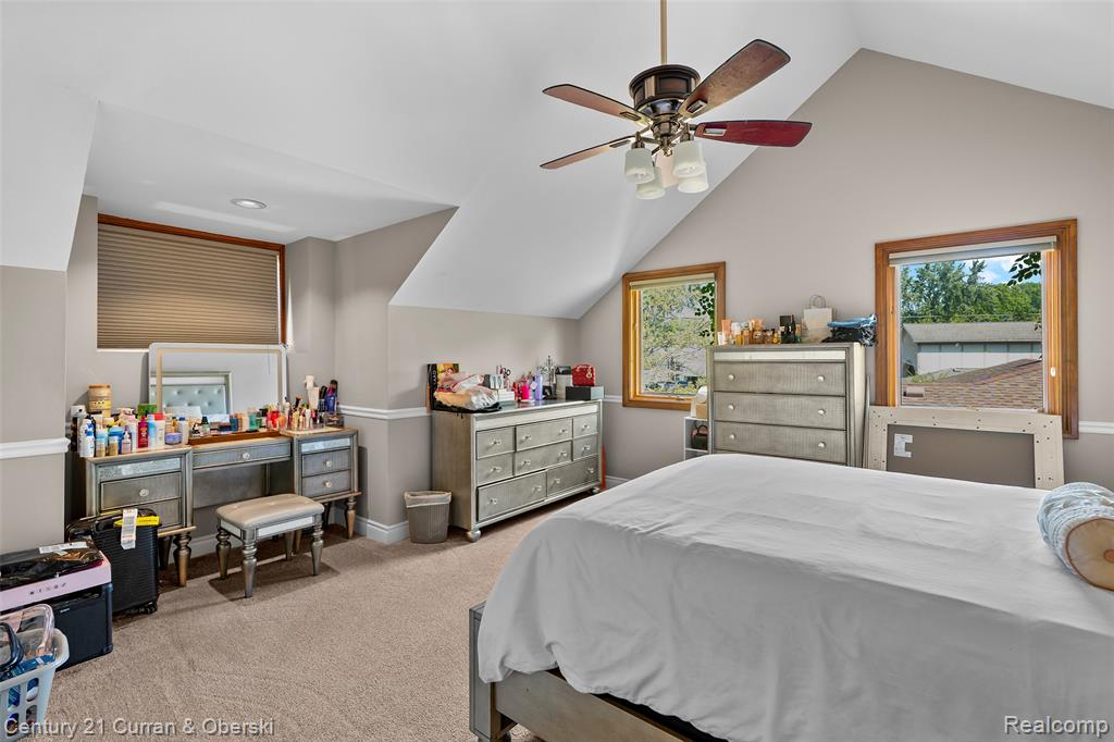 5984 Campus Drive, Dearborn Heights, MI 48127 — Photo 36