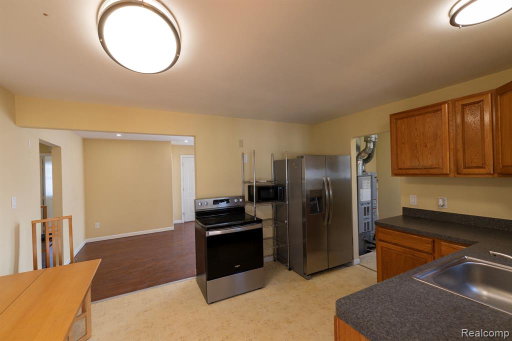 35268 Tilford Street, Rockwood, MI — Photo 7