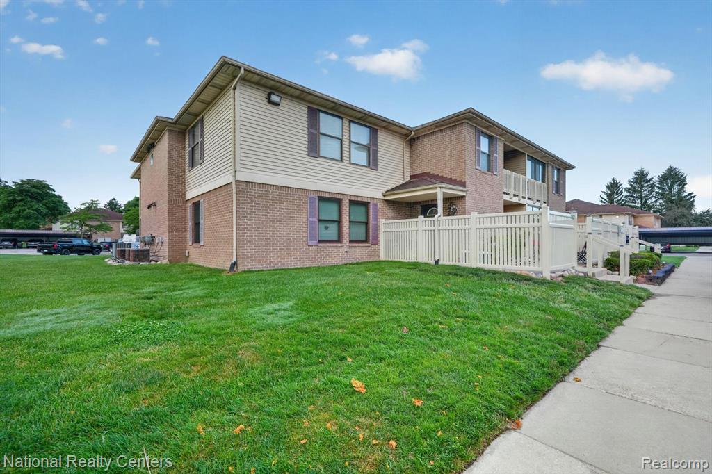 61171 Greenwood Drive, South Lyon, MI 48178 — Photo 3
