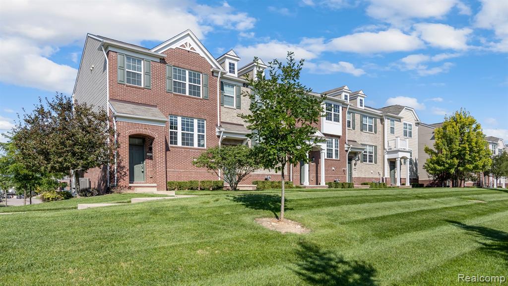 44613 ELLERY Lane, Novi, MI — Photo 2