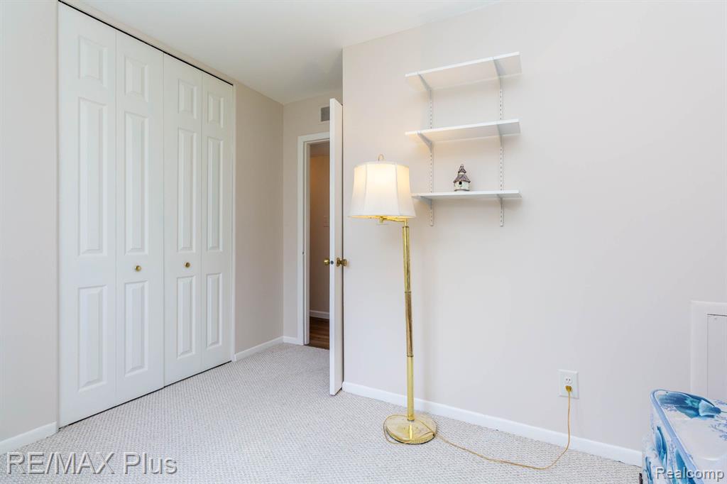 642 TURRILL Avenue, Lapeer, MI 48446 — Photo 16