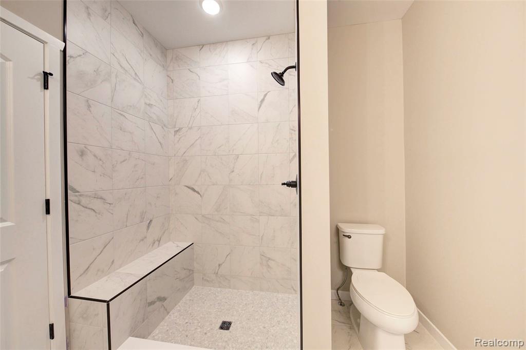 688 Round Rock Drive, Howell, MI 48843 — Photo 42